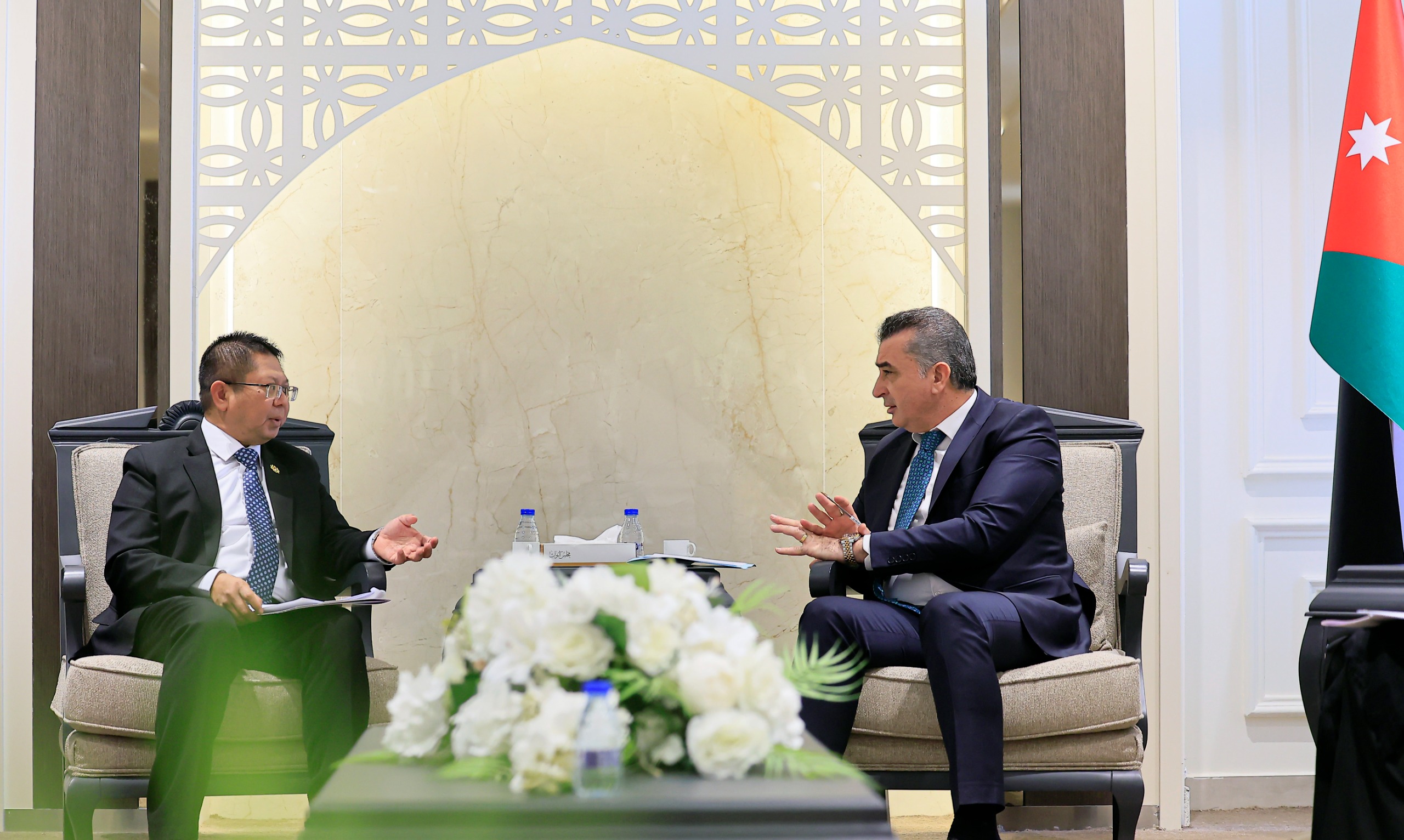 "الخارجية النيابية" تبحث مع السفير الماليزي تعزيز العلاقات والتعاون البرلماني