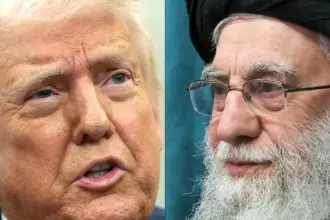 خامنئي يوجه رسالة لترامب وسط احتجاجات إيران