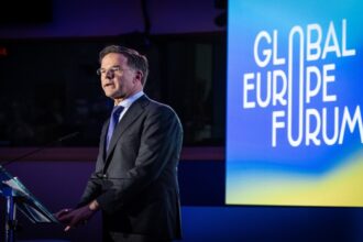 روته: أمن القطب الشمالي أولوية للناتو ورفع الإنفاق الدفاعي ضرورة