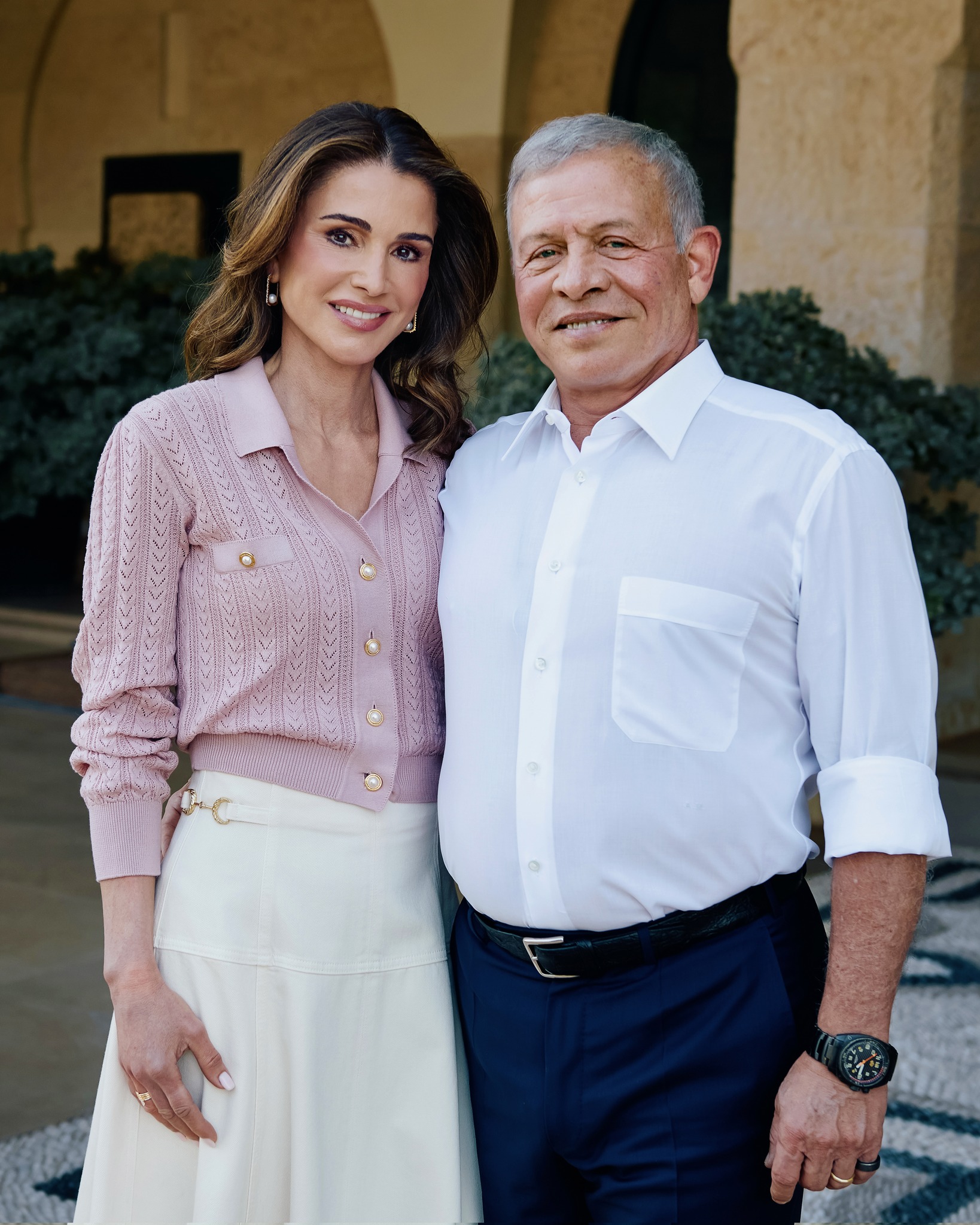 الملكة رانيا تهنئ الملك بعيد ميلاده