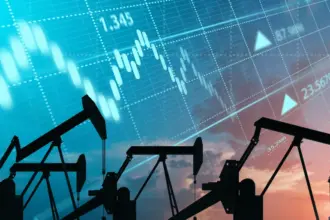 أسعار النفط تهبط مع توقع زيادة المخزونات الأمريكية