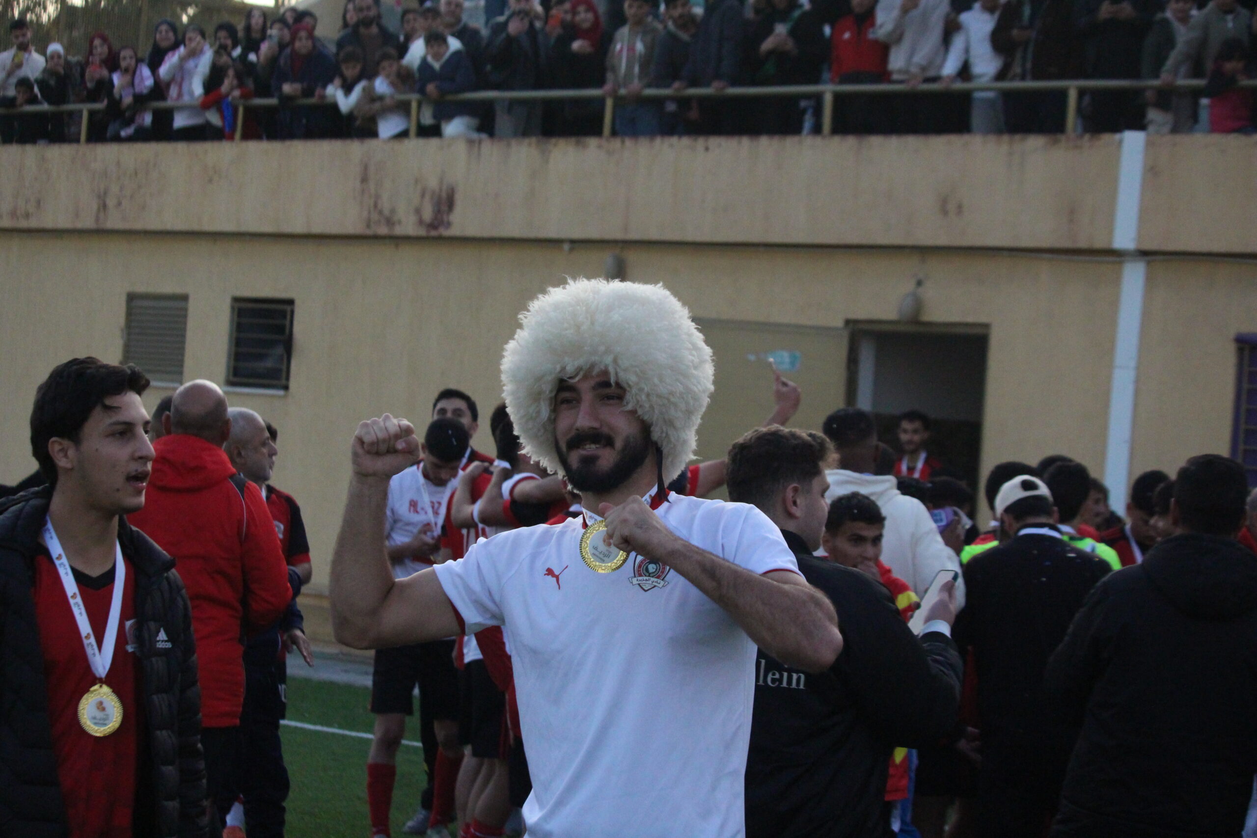 الجزيرة يتوج بلقب الدوري الرديف للمحترفين "صور وفيديو"