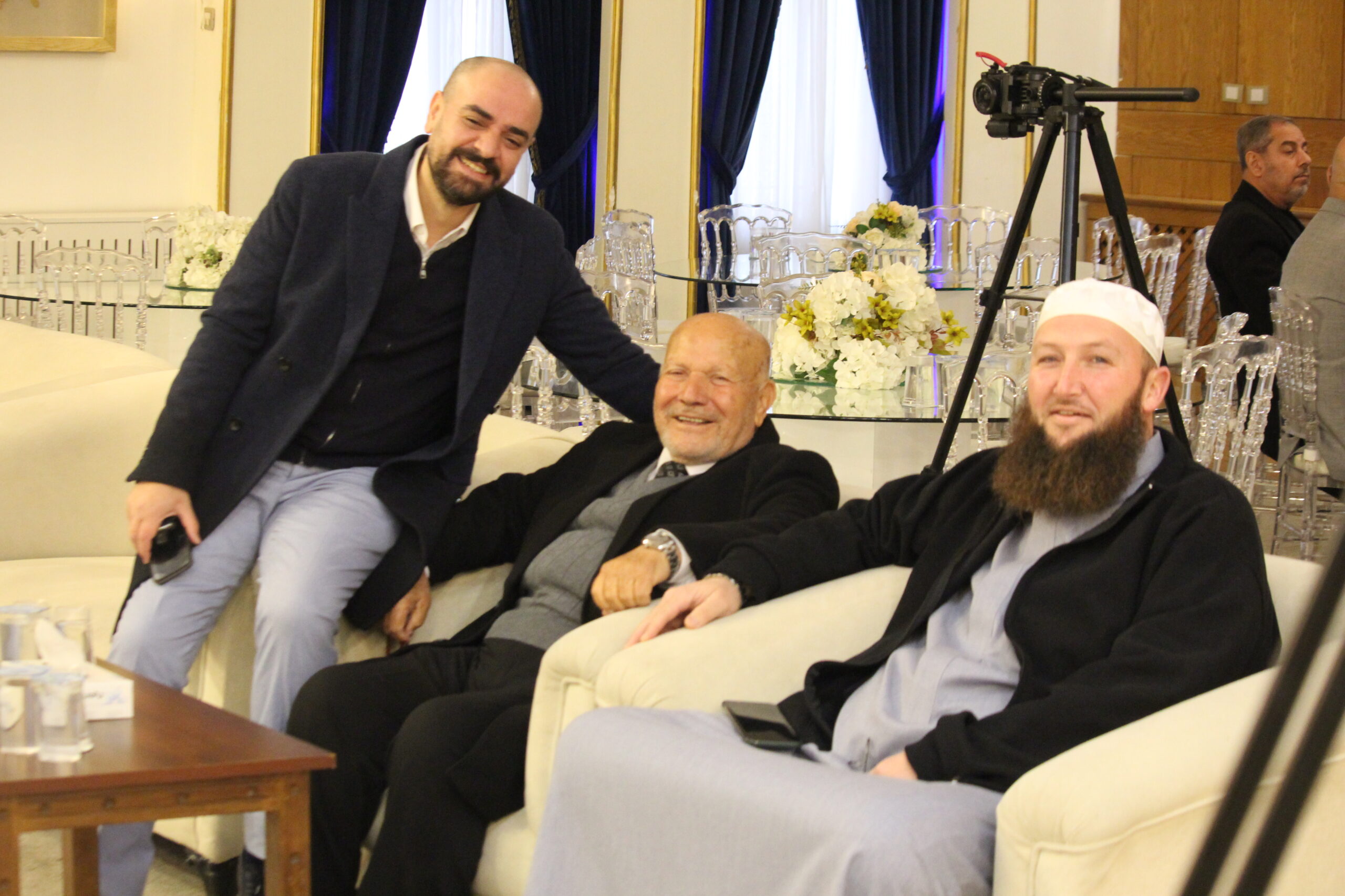 الدكتور أنس الصلاحات.. ألف ألف مبارك "فيديو وصور"