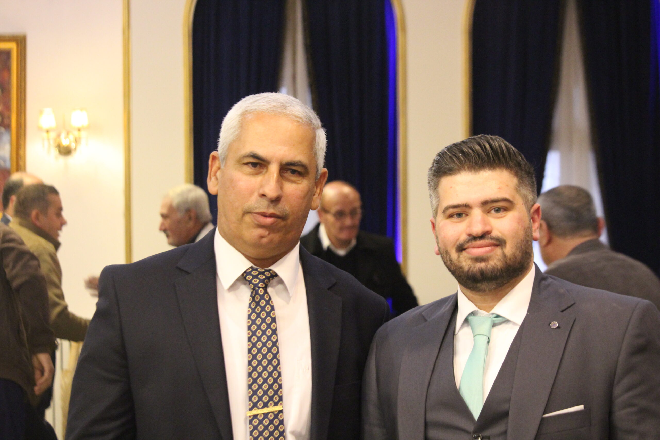 الدكتور أنس الصلاحات.. ألف ألف مبارك "فيديو وصور"