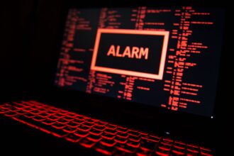 هجمات سيبرانية تقلب موازين الشركات البريطانية في 2025