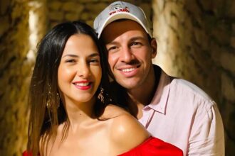 رامي رضوان يرد على شائعات الطلاق برسالة رومانسية لدنيا سمير غانم