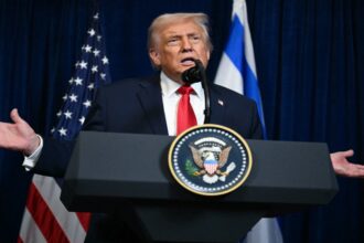 ترامب يكشف: أتناول جرعة أسبرين أكبر من الموصى بها يوميًا للحفاظ على صحة قلبي