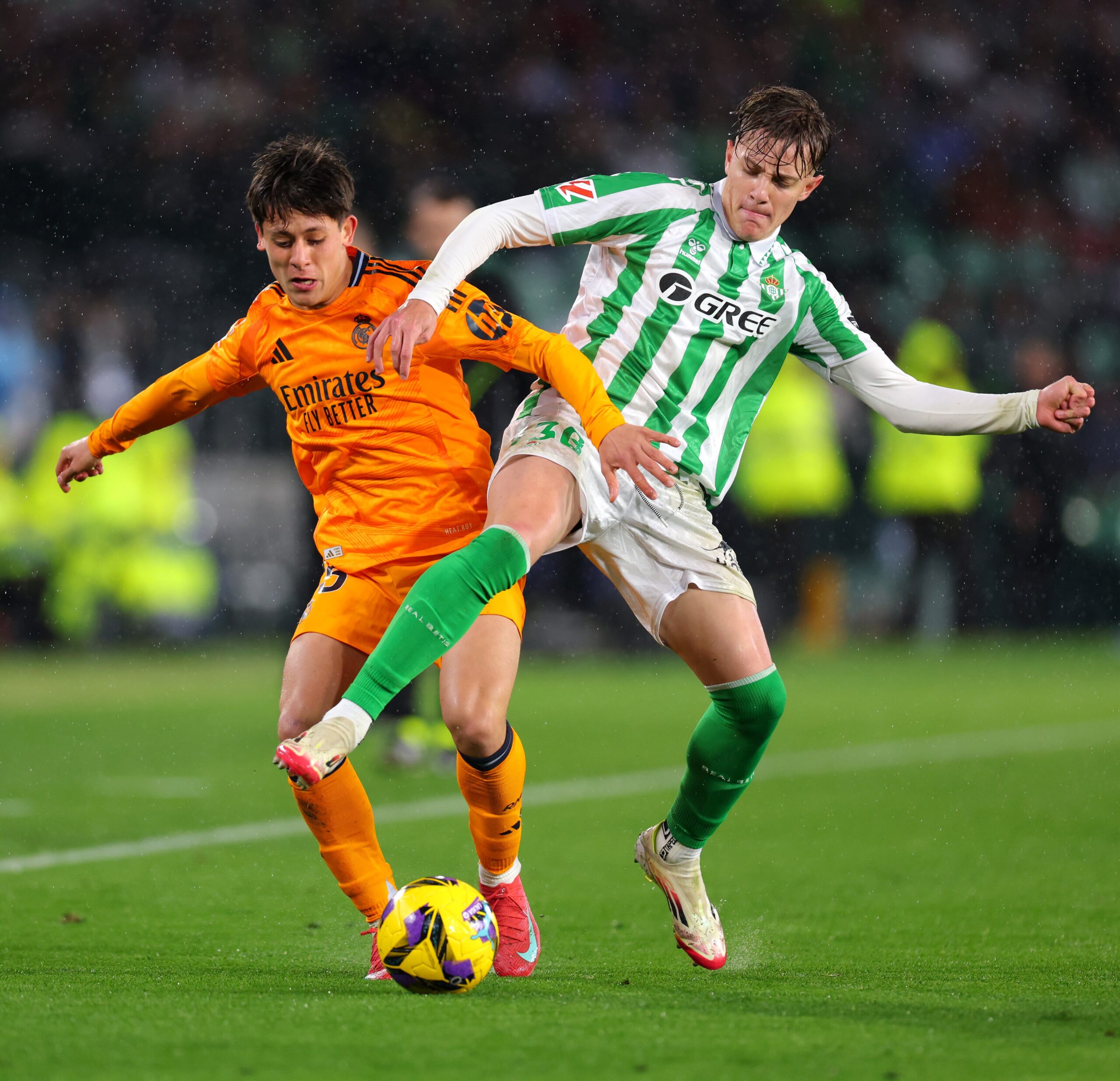 صورة حول : ريال مدريد يستضيف ريال بيتيس في افتتاح عام 2026 بالدوري الإسباني ريال مدريد يستضيف ريال بيتيس في افتتاح عام 2026 بالدوري الإسباني