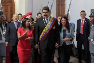 روسيا تطالب واشنطن بتفسير فوري لاعتقال مادورو وتكشف عن قلق بالغ إزاء مصيره