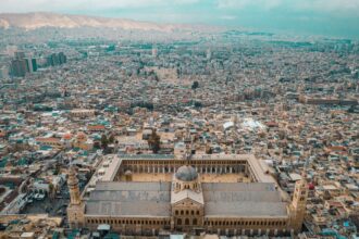 سوريا الديمقراطية تجتمع مع دمشق لمناقشة دمج مقاتليها في الجيش السوري