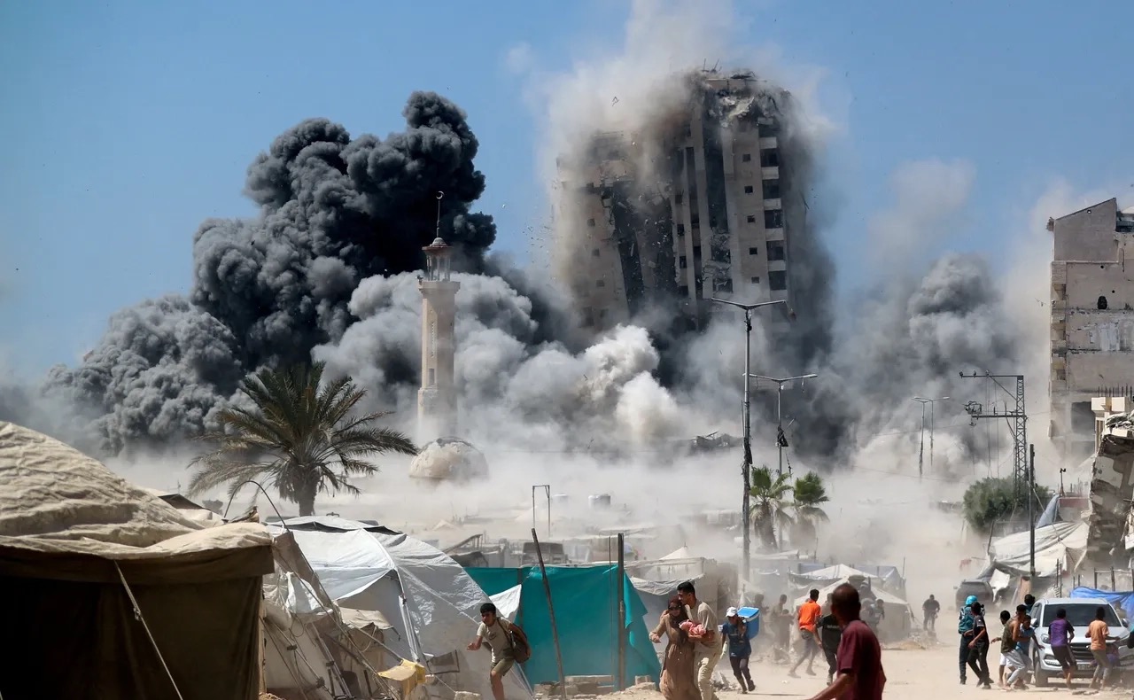 بلدية غزة توقف أعمال فتح الطرق وإزالة الركام مؤقتًا بسبب نقص الوقود