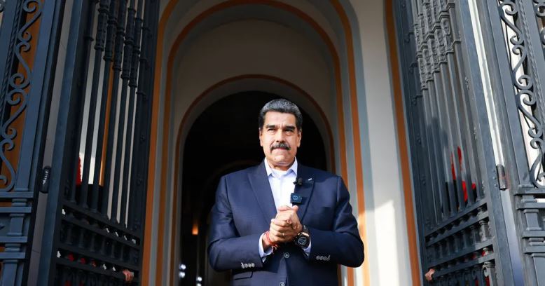 مادورو يمثل أمام محكمة فدرالية في نيويورك وسط تهم ثقيلة ومظاهرات منددة باعتقاله