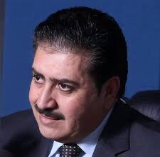 كيف يكون المستشار؟