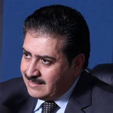 كيف يكون المستشار؟