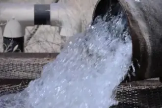 استئناف ضخ المياه إلى مناطق في عمّان والزرقاء بعد انتهاء صيانة مشروع الديسي