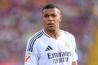 تشابي ألونسو يعلن قائمة ريال مدريد للسوبر الإسباني في السعودية بدون مبابي