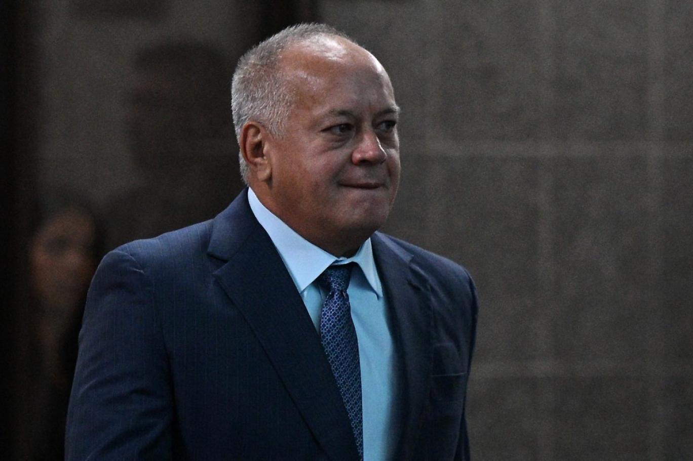 فنزويلا: إصابة مادورو وزوجته ومقتل 100 شخص