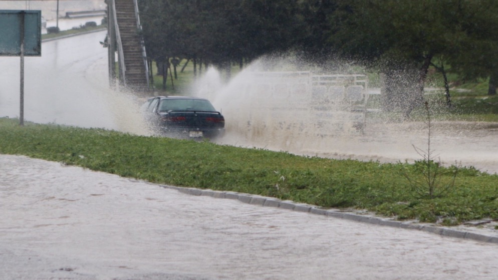 الأشغال تفعل خطة الطوارئ المتوسطة استعدادًا للمنخفض الجوي