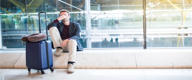 خبراء يحذرون: اضطراب الرحلات الجوية يطال معظم المسافرين لمسافات طويلة