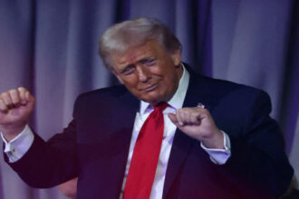 البيت الأبيض: ترامب يدرس شراء غرينلاند ولا يستبعد الخيار العسكري