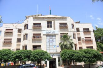 البيئة تدعو المواطنين للتعاون في حماية البيئة والإبلاغ عن المخالفات