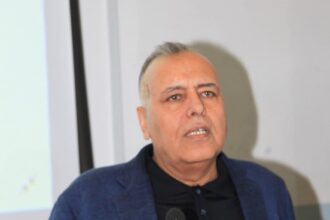 فرق الطوارئ في مادبا تعمل على مدار الساعة لمواجهة آثار الأمطار الغزيرة