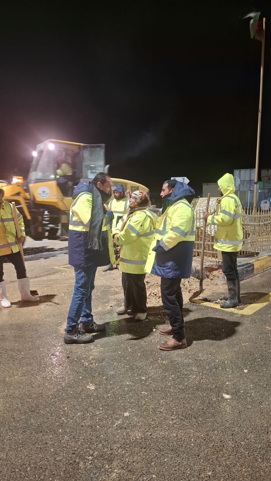 رئيس بلدية الطفيلة يتفقد البؤر الساخنة ويؤكد جاهزية الطوارئ لمواجهة آثار المنخفض الجوي