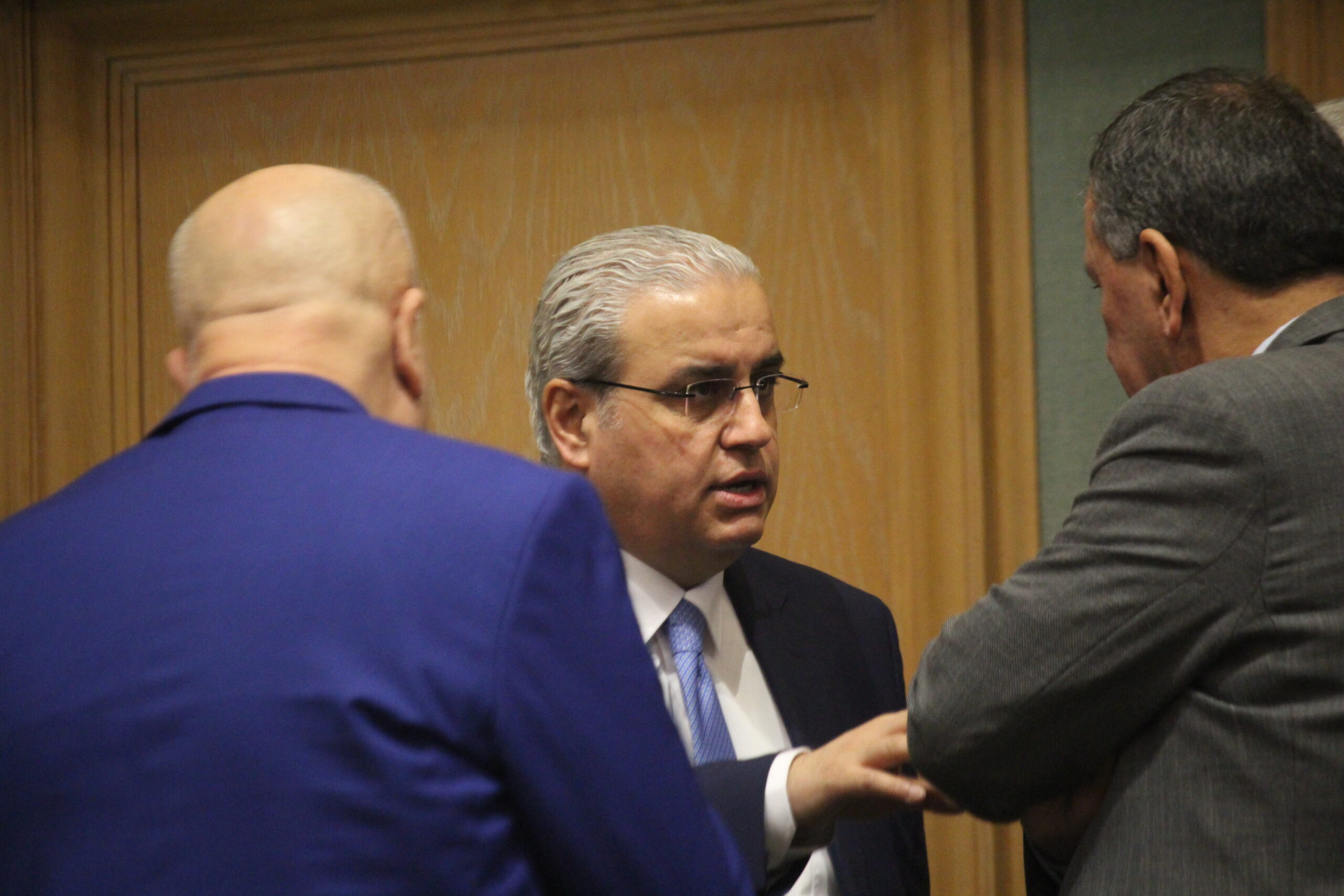 النواب يستكملون مناقشة قانون الكاتب العدل "صور"