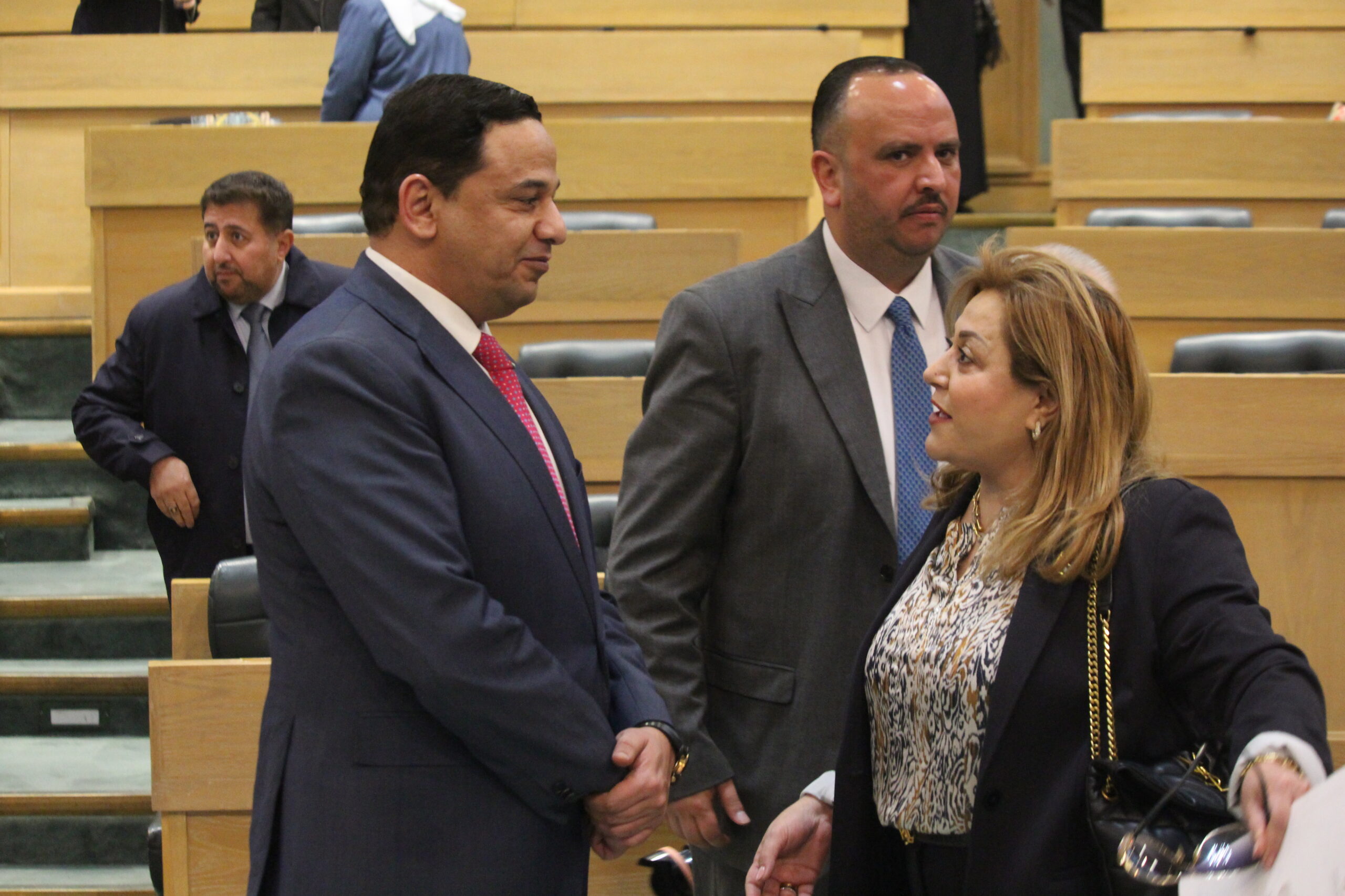 النواب يستكملون مناقشة قانون الكاتب العدل "صور"