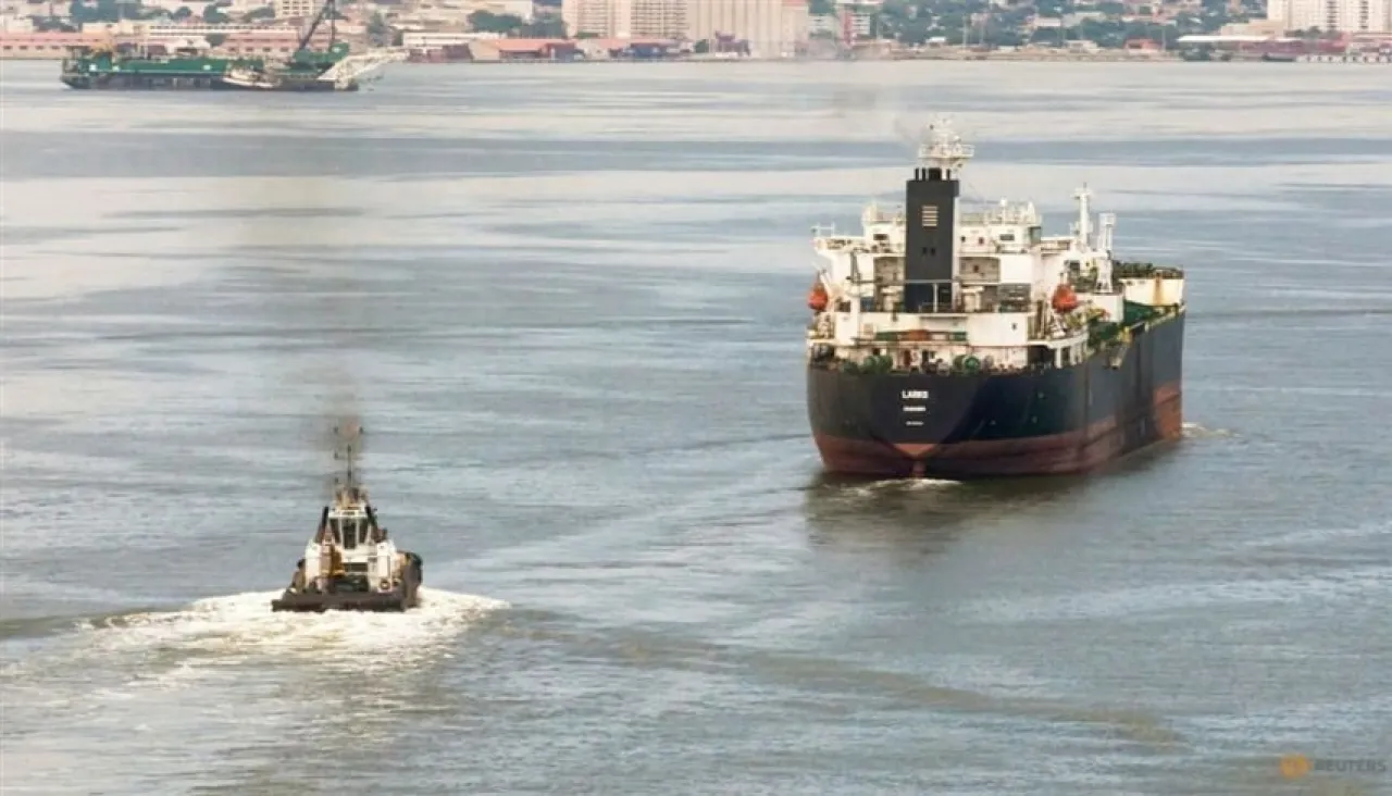 صورة حول : واشنطن تعلن اعتراض ناقلة نفط خامسة في البحر الكاريبي ضمن حملة على فنزويلا واشنطن تعلن اعتراض ناقلة نفط خامسة في البحر الكاريبي ضمن حملة على فنزويلا