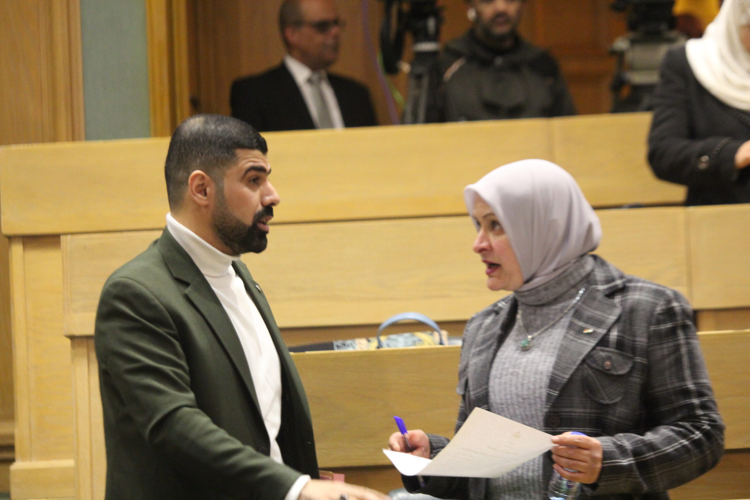 النواب يستكملون مناقشة قانون الكاتب العدل "صور"