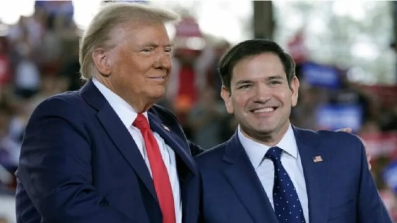 لحظة إحراج علنية لوزير الخارجية الأميركي خلال اجتماع نفطي في البيت الأبيض