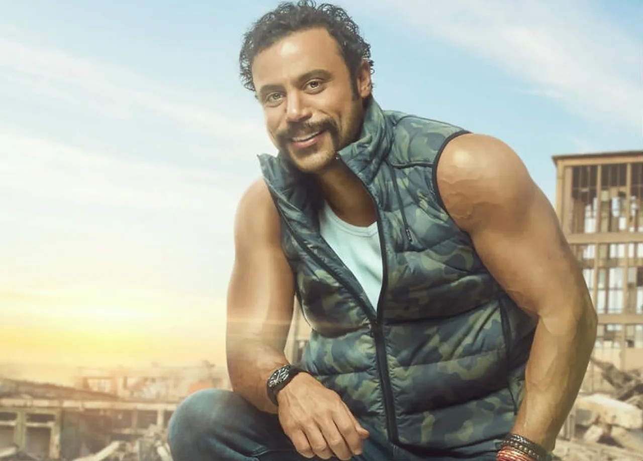 صورة حول : محمد إمام يطمئن جمهوره بعد إصابته أثناء تصوير مسلسله «الكينج» محمد إمام يطمئن جمهوره بعد إصابته أثناء تصوير مسلسله «الكينج»