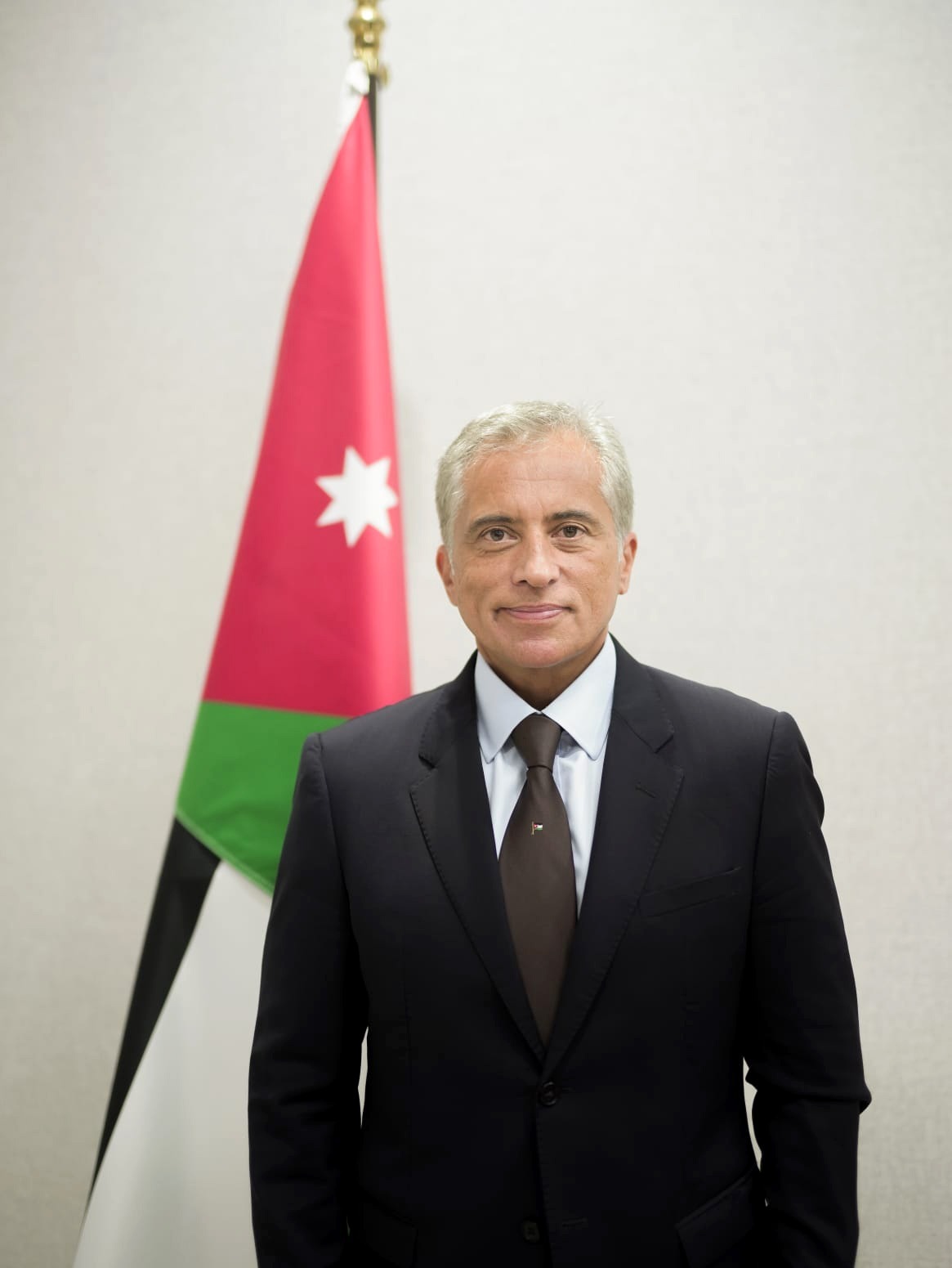 صورة حول : التلفزيون الأردني يبث مقابلة خاصة مع رئيس الوزراء حول الملفات المحلية والإقليمية غدًا التلفزيون الأردني يبث مقابلة خاصة مع رئيس الوزراء حول الملفات المحلية والإقليمية غدًا