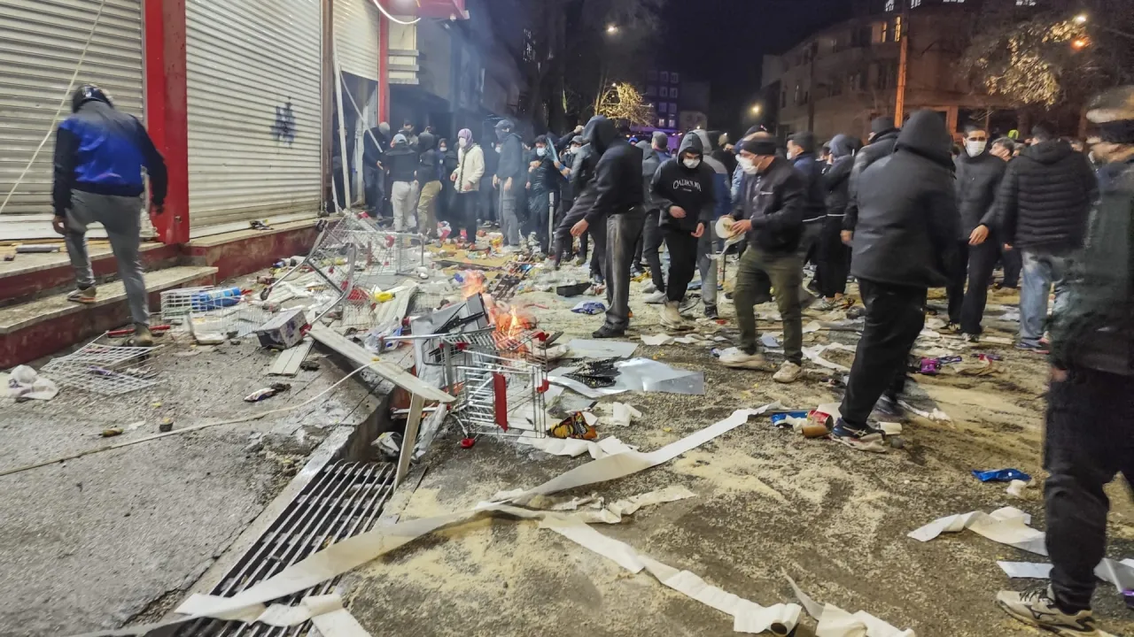 الحرس الثوري: الأمن «خط أحمر» وسط تصاعد الاحتجاجات وتحذيرات أميركية لإيران