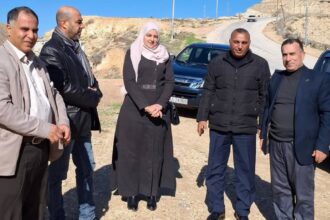 متصرف لواء الرمثا يتفقد طريق الوادي استعدادًا للمنخفض الجوي المتوقع