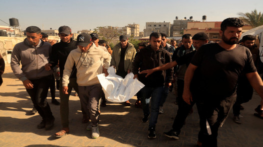 15 شهيدا بغزة خلال يوم