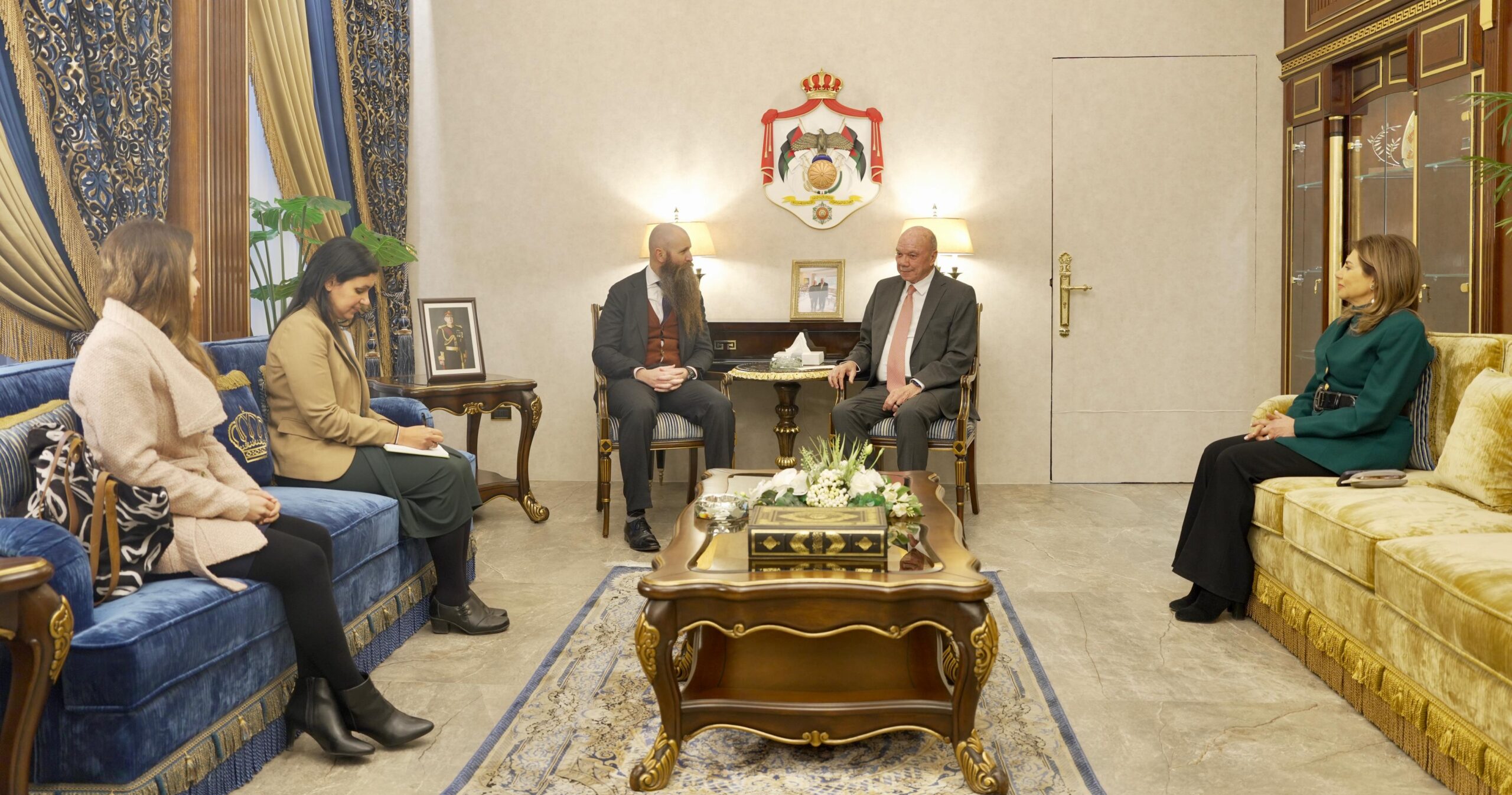 الفايز والسفير الأميركي يبحثان تعزيز العلاقات الثنائية والأوضاع الإقليمية