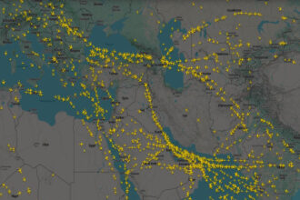 إيران تغلق مجالها الجوي مؤقتاً