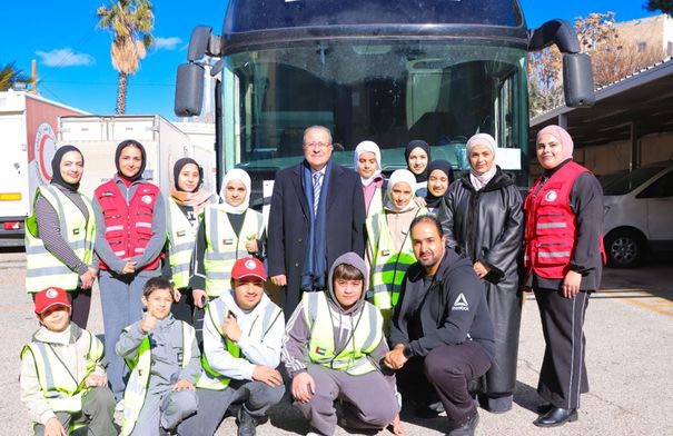 صورة حول : الهلال الأحمر الأردني ينظم رحلة عمرة للأطفال الأيتام بدعم الشارقة الخيرية الهلال الأحمر الأردني ينظم رحلة عمرة للأطفال الأيتام بدعم الشارقة الخيرية