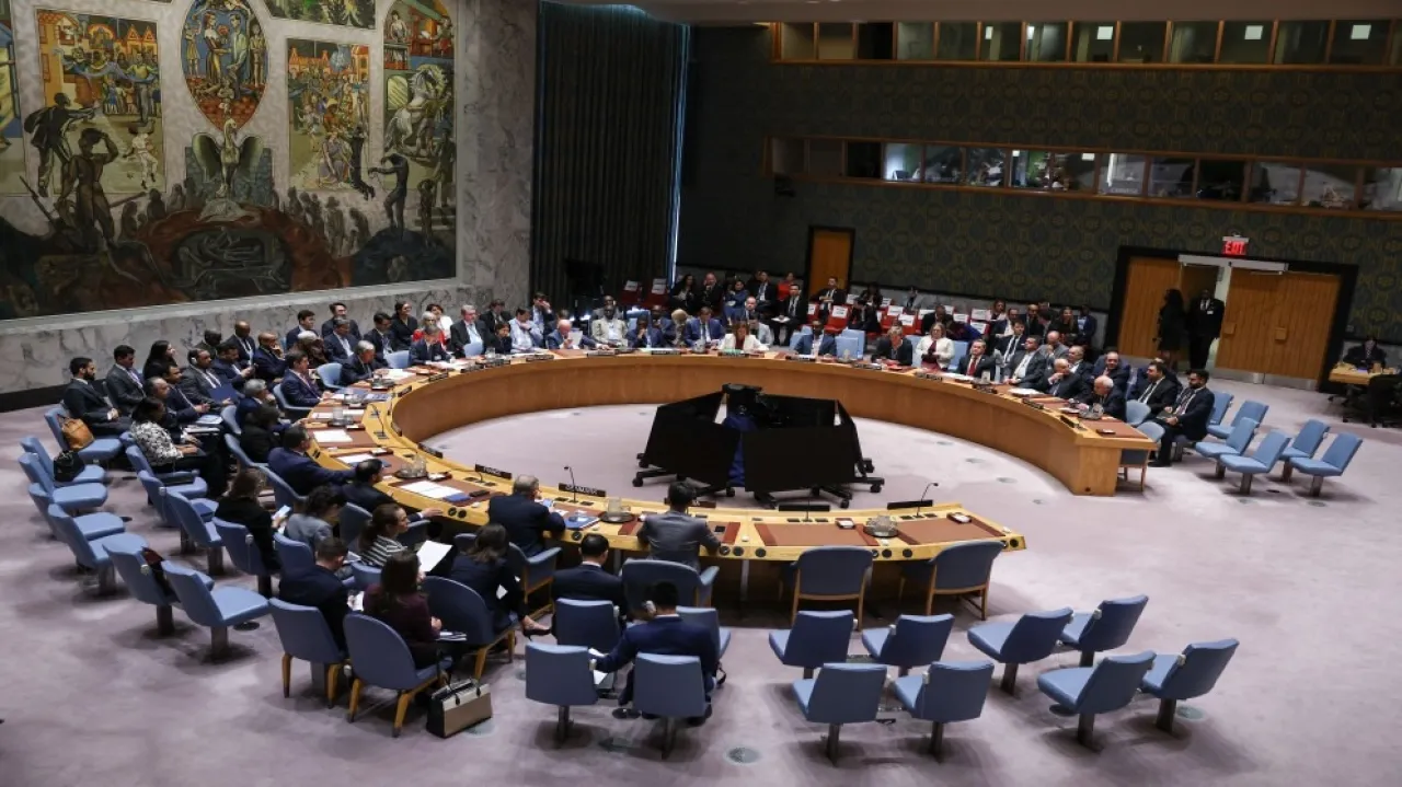 مجلس الأمن يبحث الوضع في إيران وسط تصاعد التوترات والقمع الشعبي