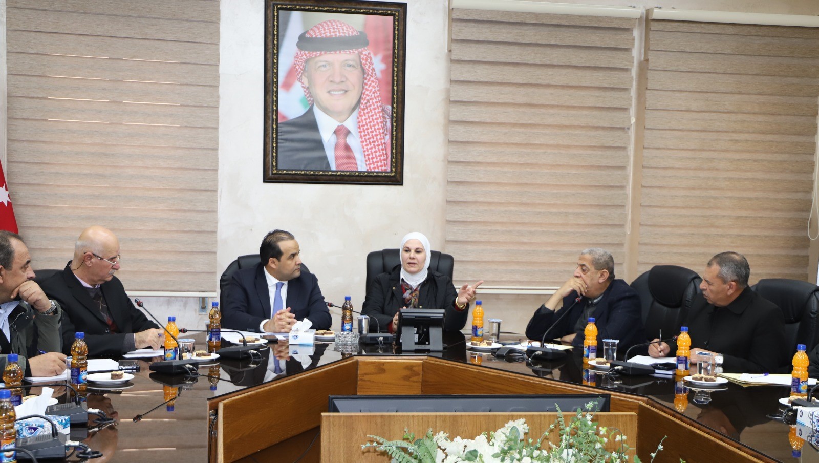 التربية وهيئة الخدمة تناقشان خطة التوظيف والاختبارات التنافسية للكفايات الوظيفية للعام 2026-2027