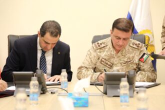 القوات المسلحة الأردنية توقّع ملحق اتفاقية اتصالات مع أورنج للعامين 2025–2026