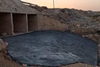 بلدية الرمثا تتدارك انهيار طريق رئيسي قرب سد البويضة