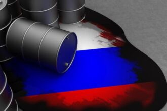 وزارة المالية الروسية: إيرادات النفط والغاز تهبط 24% في 2025