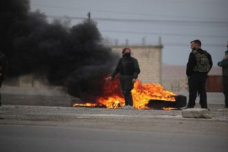 تفجير جسر الرشيد وقطع المياه عن الرقة: تصعيد خطير يفاقم معاناة المدنيين