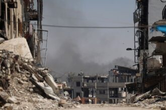 شهداء بقصف إسرائيلي على منزل في مخيم النصيرات