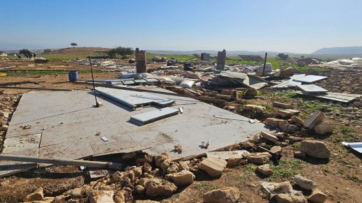 تهجير قسري جديد … 20 أسرة بدوية تُجبر على مغادرة شلال العوجا