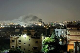 إسرائيل تشن غارات جديدة على جنوب لبنان وتستهدف حزب الله