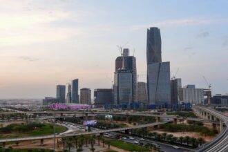 التضخم في السعودية يرتفع 2% خلال 2025 بسبب زيادة أسعار السكن والطاقة